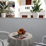 アパートホテル Vasilikos Naxos City