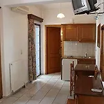 Vasilikos アパートホテル 4*