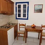 Aparthotel Vasilikos Naxos City
